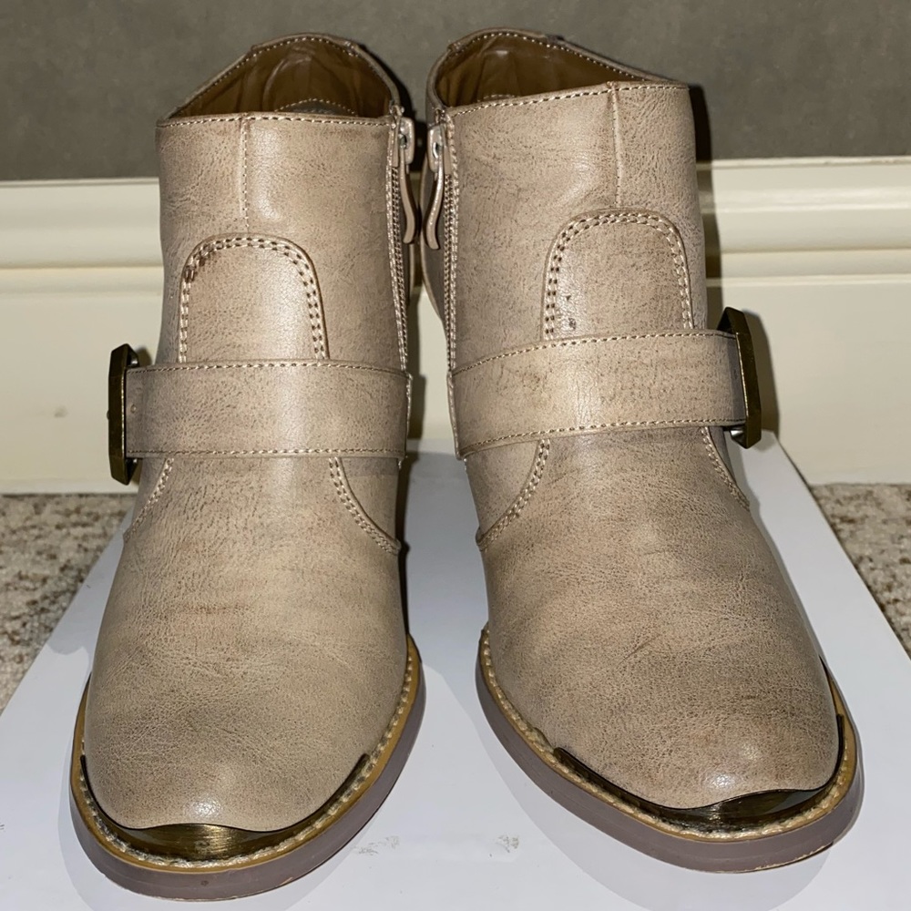 Very Volatile Women’s Yonker Boot